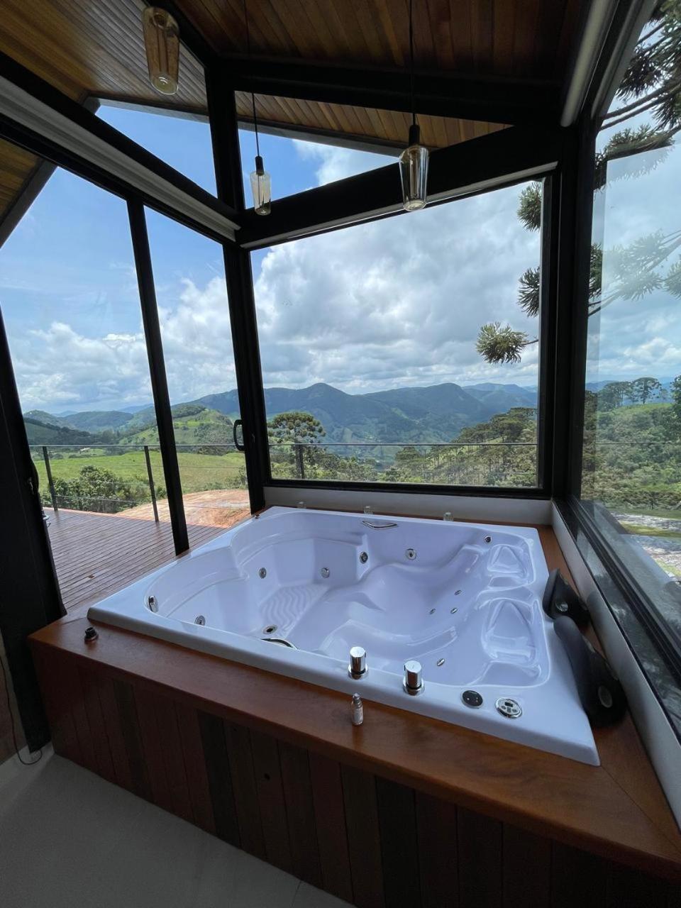 Chales Bergview เซาเบนโตโดซาปูไค ภายนอก รูปภาพ